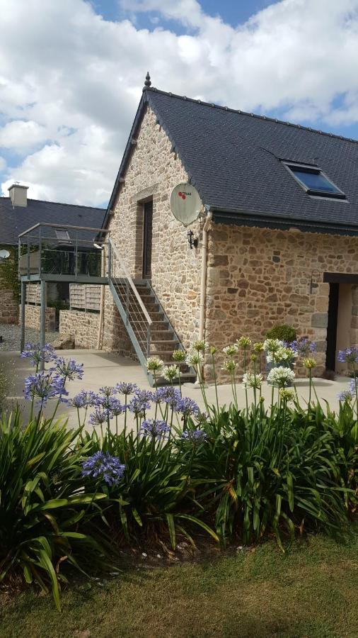 À L'orée Du Bois Pommerit-le-Vicomte Exterior foto